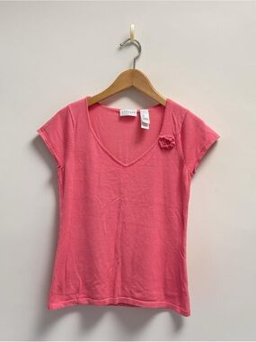 Liz Claiborne Coral Pink V-Neck Short Sleeve Top with Rosette